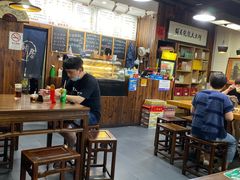 -何太太馄饨面铺(大浒东苑店)