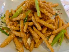 -霄汉牛三鲜湖北砂锅菜(万松园2店)