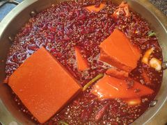 -小天鹅火锅·一线江景洪鼎旗舰店(洪崖洞店)