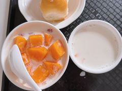 -臻爱住家月嫂育儿嫂(万达店)