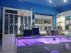 -提一眼镜·蔡司·依视路(小寨店)