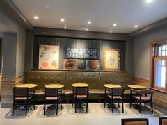 等位区-星巴克(天津五大道店)