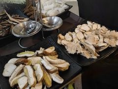 -蘑统田下·野生菌火锅