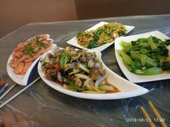 -覃记海鲜美食餐厅