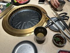 -蚂蚁洞·烤肉大营地(上海静安大悦城店)