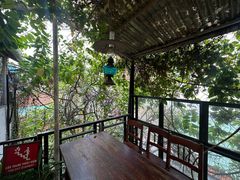 -Cuc Gach Quan Restaurant