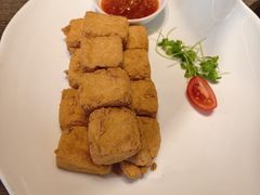 -江间有味·拼烧·鱼鲜·粤式靓汤(汉口江滩店)