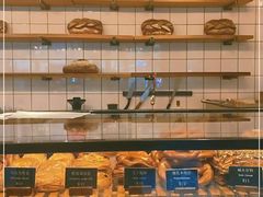 面包甜点陈列柜-81BAKERY(大学路店)