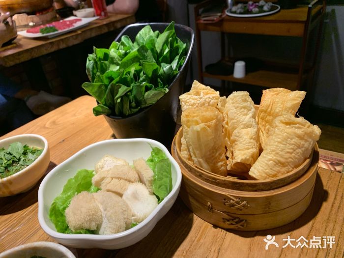 凤鲜姐姐花胶鸡汤火锅(长寿路店)黄金炸响铃图片