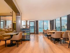 -爱舍海岸酒店(香港中路五四广场店)