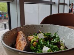 煎三文鱼牛油果色拉-Wagas沃歌斯(五道口购物中心店)