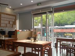 -老西白点心店