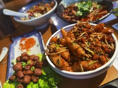 -包整·丝娃娃(一览甲秀楼风景店)