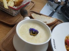 -麦甜创意轻食餐厅(西康路店)