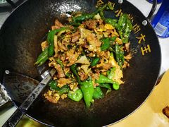 -费大厨辣椒炒肉(黄兴中心广场店)