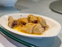 特色葱油鸡-东方明珠老上海8号餐厅