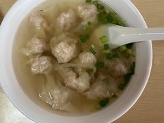 -张阿三馄饨店