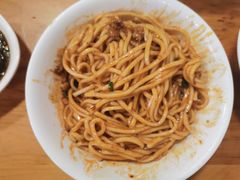 素椒杂酱面-明红蹄花(糍粑店街店)