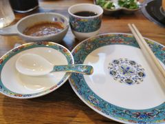 -毛辣果·贵州红酸汤牛肉火锅(西单店)