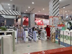-宝燕乐园(春申店)