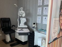 -瑞司视光眼镜·蔡司战略合作眼镜店(新街口店)