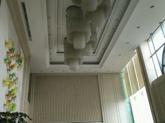 -无锡鼎尚皇冠酒店