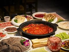 -鹿鸣山草本茶香火锅(园西路店)