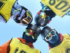 -石京龙滑雪场-停车场