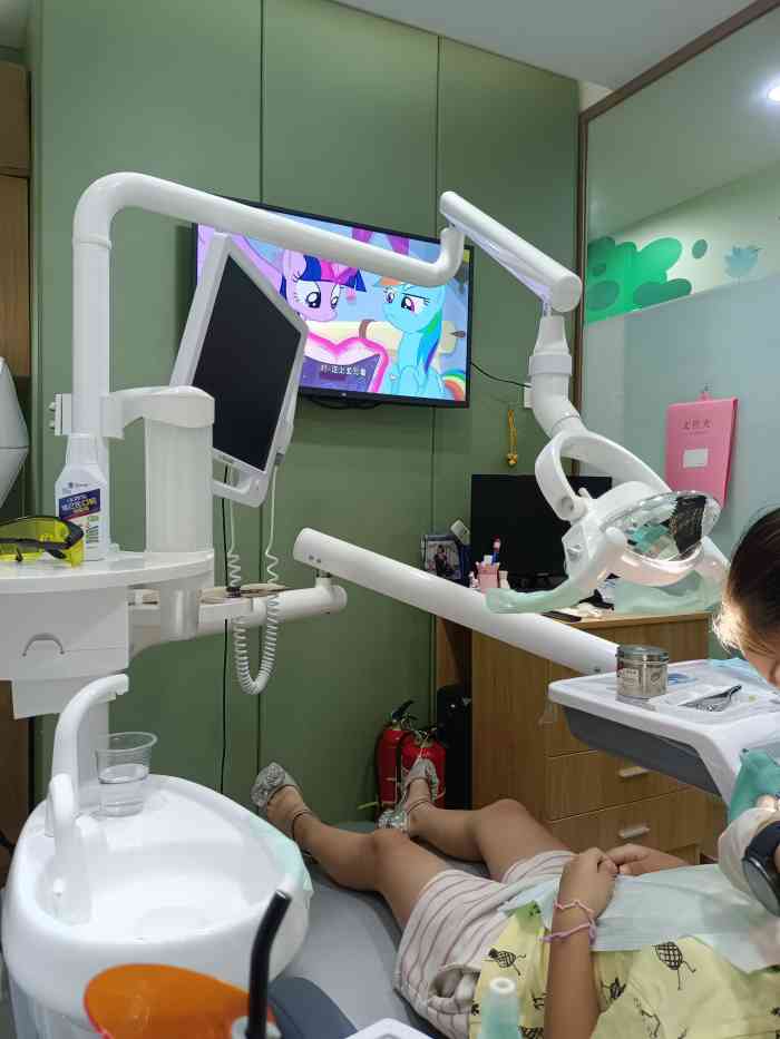 牙牙精灵口腔·儿牙矫正牙周特色口腔全科门诊中心-"一开始八月去牙牙