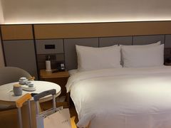 -全季酒店(重庆李子坝牛角沱地铁站店)