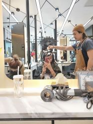-HAIR CORNER