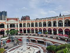 -佛罗伦萨小镇广佛名品奥特莱斯(疏港路店)