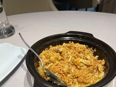 蟹黄煲仔饭-屋里厢上海菜馆