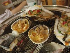 -围炉肉舍•炭烤活鳗•丹东海鲜烤肉(步行街店)