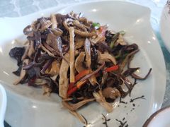 什锦山野菜-小厨子私房菜·云南美食店