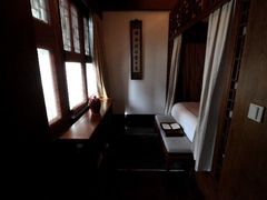 安缦颐和庭院套房-主卧室床榻-北京颐和宾馆