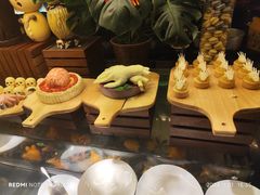 -唐拉雅秀酒店-西锦汇空中BBQ·思创餐厅