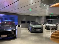 -蔚来中心(北京中关村店)