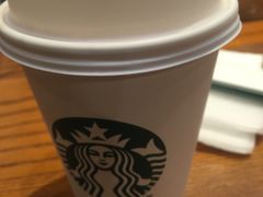 -星巴克(上海虹桥新天地二店)
