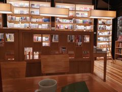 -猫的天空之城概念书店(杭州南宋御街店)