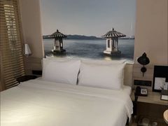 -杭州西湖湖滨银泰亚朵酒店
