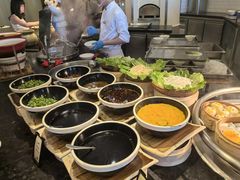 -亚龙湾希尔顿自助餐厅·海鲜·烧烤·沙滩BBQ·现场乐队