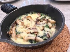奶油芝士焗菌菇菠菜-必胜客(滨江店)