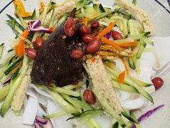 -陇上秦轩西安biangbiang面(朝龙汇店)
