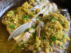 -阿瓦山寨·湘菜现炒·剁椒鱼头王(咸阳总店)