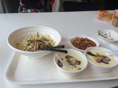 -浦东图书馆读者餐厅