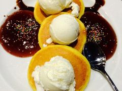 -Pancakes on the rocks(Darling Harbour)