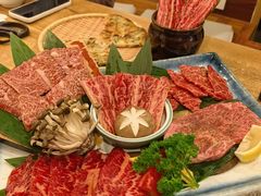 -炼火烤肉店