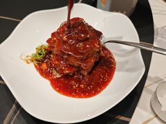 -鞍山大白鲨美食酒店