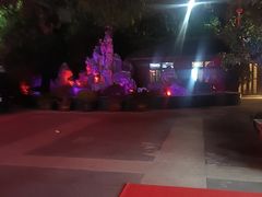 -香山湖渔家大院